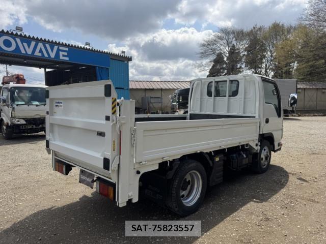 Isuzu ELF TRUCK 2019-05 6526038-2