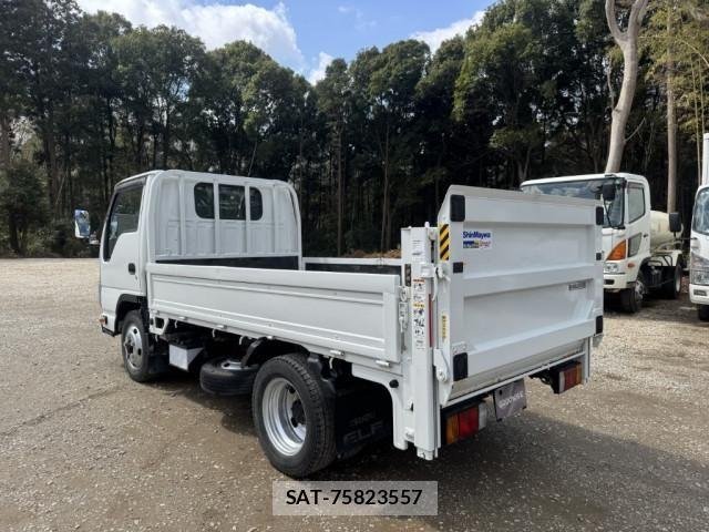 Isuzu ELF TRUCK 2019-05 6526038-3