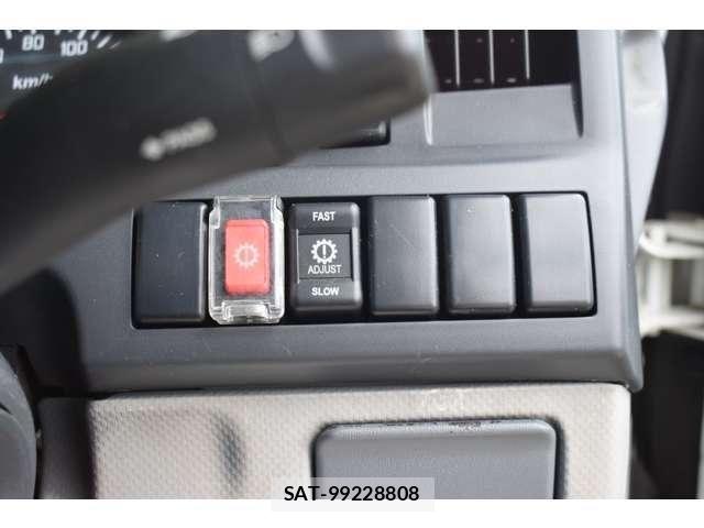 Isuzu ELF TRUCK 2012-11 6526073-12