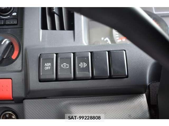 Isuzu ELF TRUCK 2012-11 6526073-14