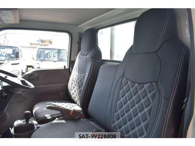 Isuzu ELF TRUCK 2012-11 6526073-24
