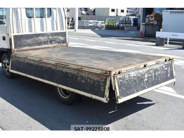 Isuzu ELF TRUCK 2012-11 6526073-29