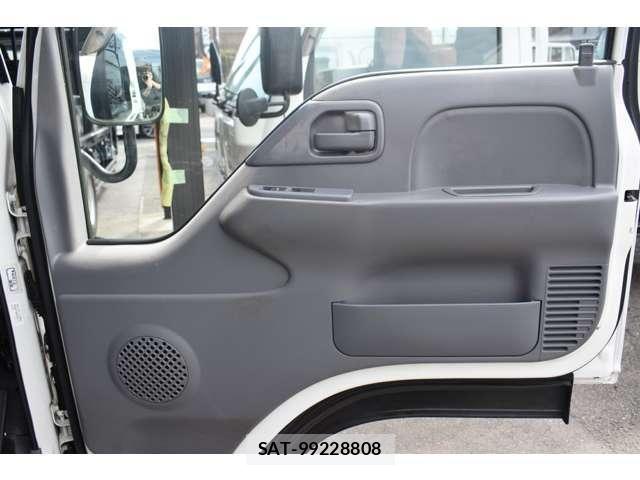 Isuzu ELF TRUCK 2012-11 6526073-7