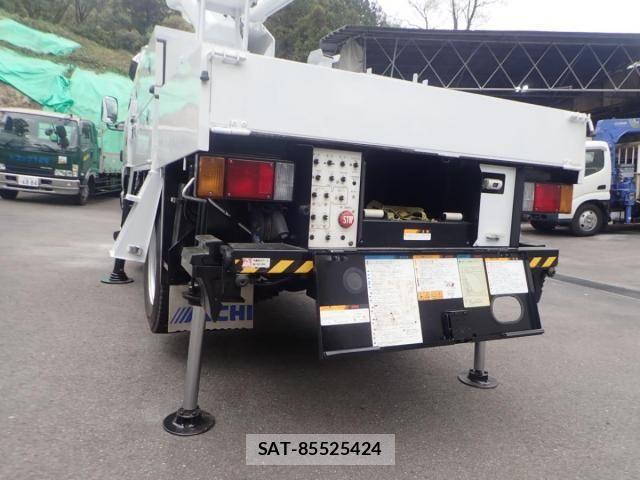 Isuzu ELF TRUCK 2007-03 6526046-12