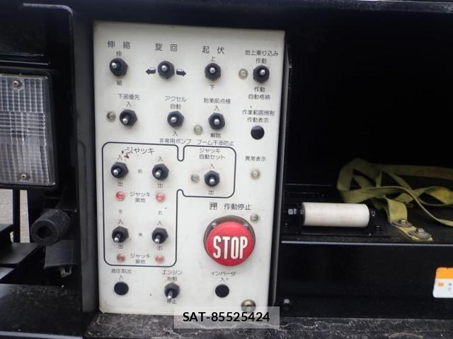 Isuzu ELF TRUCK 2007-03 6526046-13