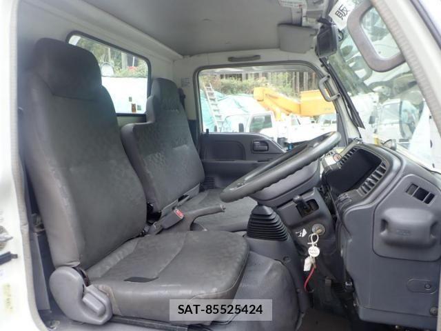 Isuzu ELF TRUCK 2007-03 6526046-16