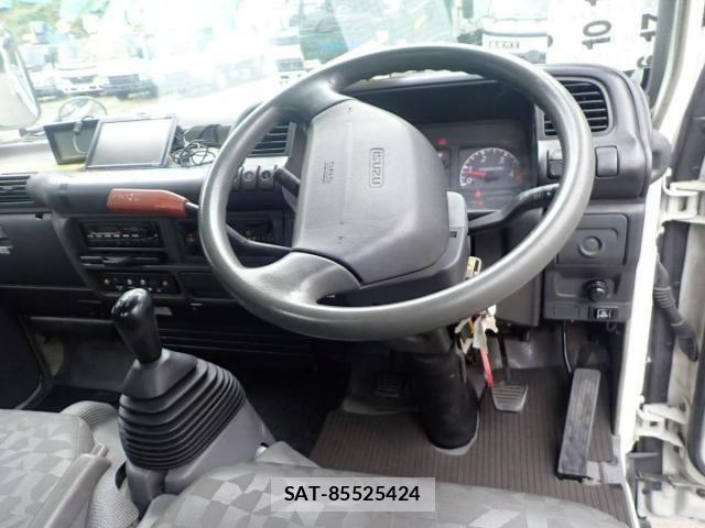 Isuzu ELF TRUCK 2007-03 6526046-17