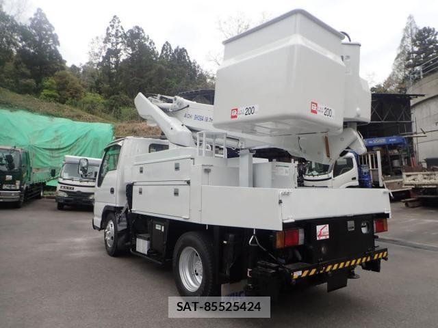 Isuzu ELF TRUCK 2007-03 6526046-29