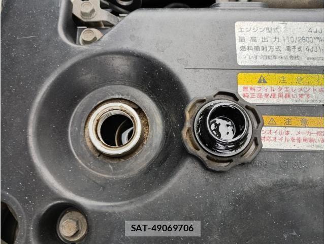 Isuzu ELF TRUCK 2017-06 6544781-19
