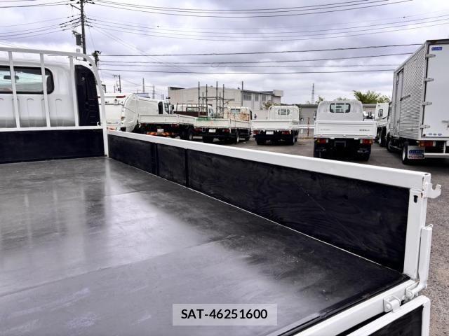 Isuzu ELF TRUCK 2015-07 6544799-12