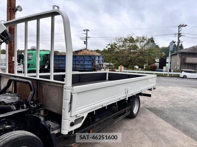 Isuzu ELF TRUCK 2015-07 6544799-14