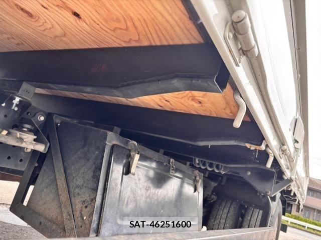 Isuzu ELF TRUCK 2015-07 6544799-25