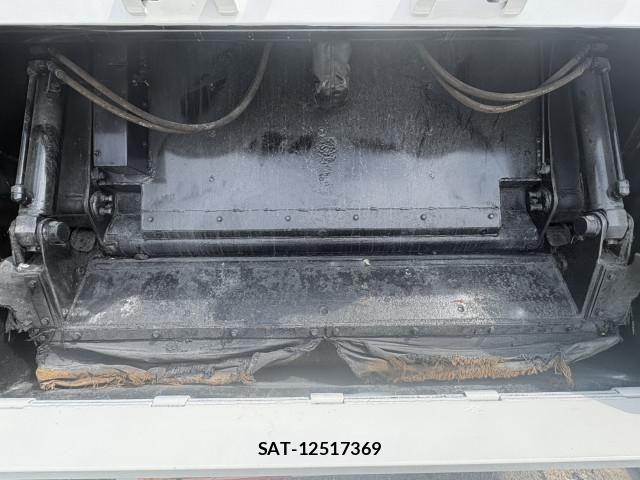 Isuzu ELF TRUCK 2017-04 6611665-10