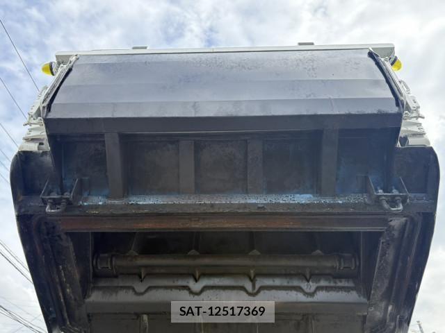 Isuzu ELF TRUCK 2017-04 6611665-20