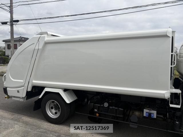 Isuzu ELF TRUCK 2017-04 6611665-5
