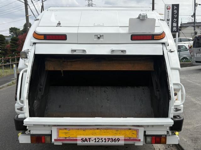 Isuzu ELF TRUCK 2017-04 6611665-8