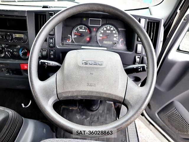 Isuzu ELF TRUCK 2019-03 6611685-3