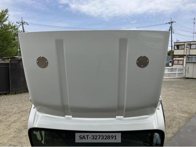 Isuzu ELF TRUCK 2023-12 6611662-28