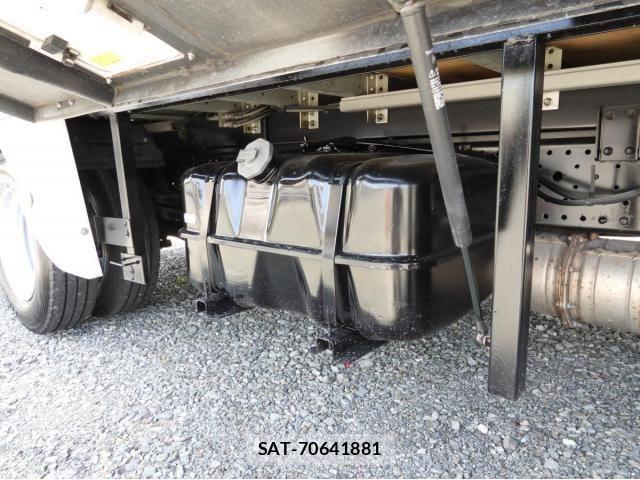 Isuzu ELF TRUCK 2016-02 6611670-20