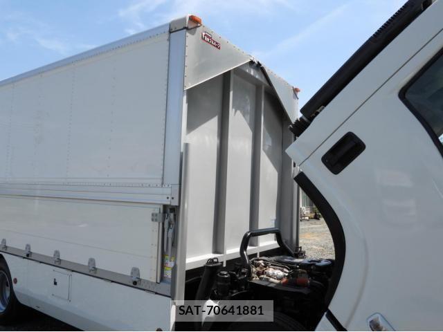 Isuzu ELF TRUCK 2016-02 6611670-25