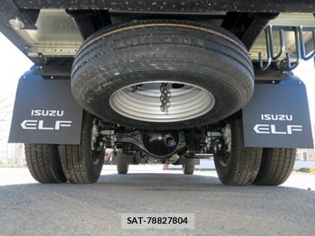 Isuzu ELF TRUCK 2025-10 6611658-17
