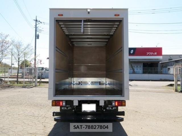 Isuzu ELF TRUCK 2025-10 6611658-5