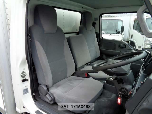 Isuzu ELF TRUCK 2016-03 6611705-4