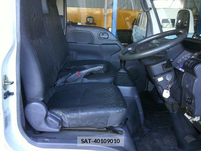 Isuzu ELF TRUCK 2006-03 6611710-17