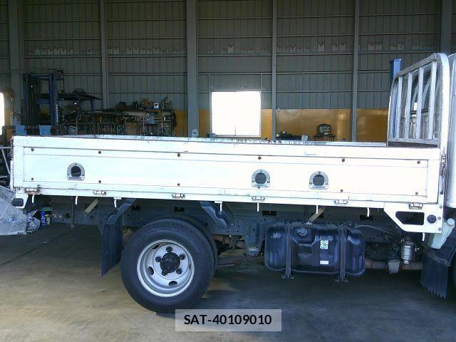Isuzu ELF TRUCK 2006-03 6611710-7