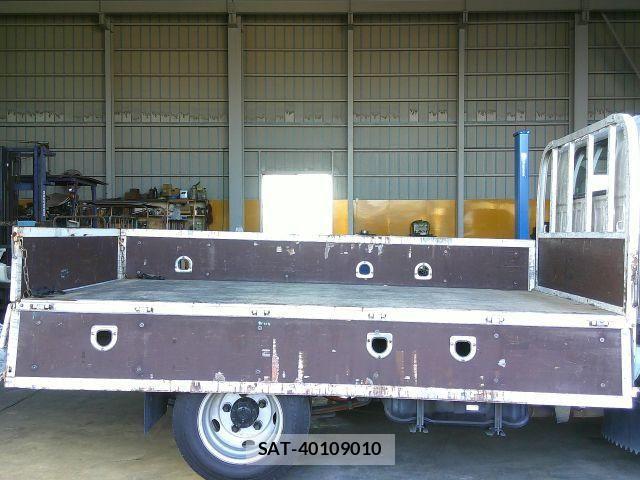 Isuzu ELF TRUCK 2006-03 6611710-8