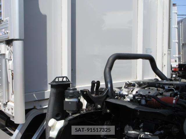 Isuzu ELF TRUCK 2020-03 6611664-13