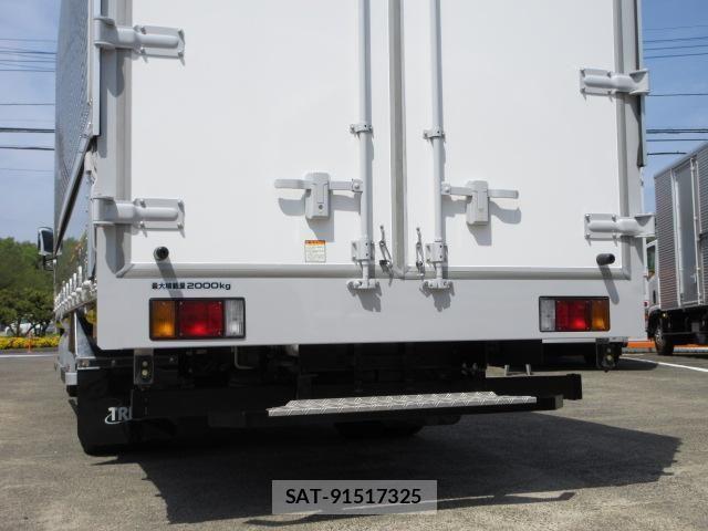 Isuzu ELF TRUCK 2020-03 6611664-20