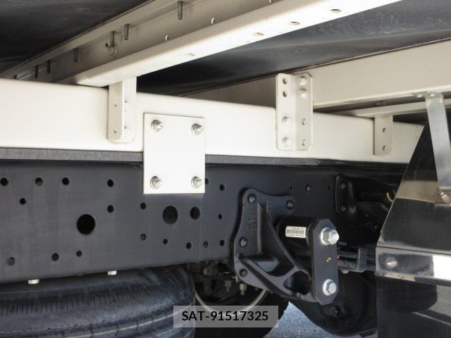 Isuzu ELF TRUCK 2020-03 6611664-29