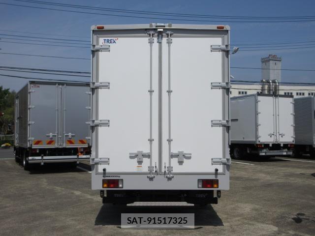 Isuzu ELF TRUCK 2020-03 6611664-5