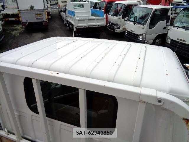 Isuzu ELF TRUCK 2013-03 6611709-10