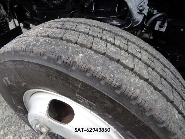 Isuzu ELF TRUCK 2013-03 6611709-14