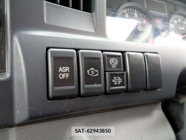 Isuzu ELF TRUCK 2013-03 6611709-6