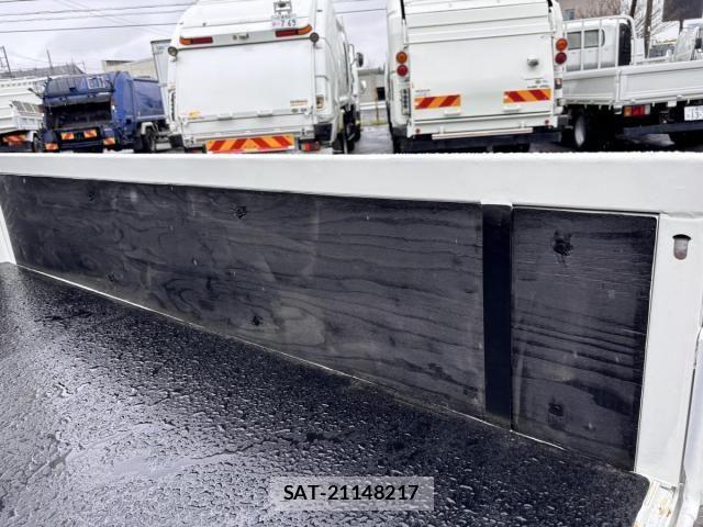 Isuzu ELF TRUCK 2012-05 6611688-11