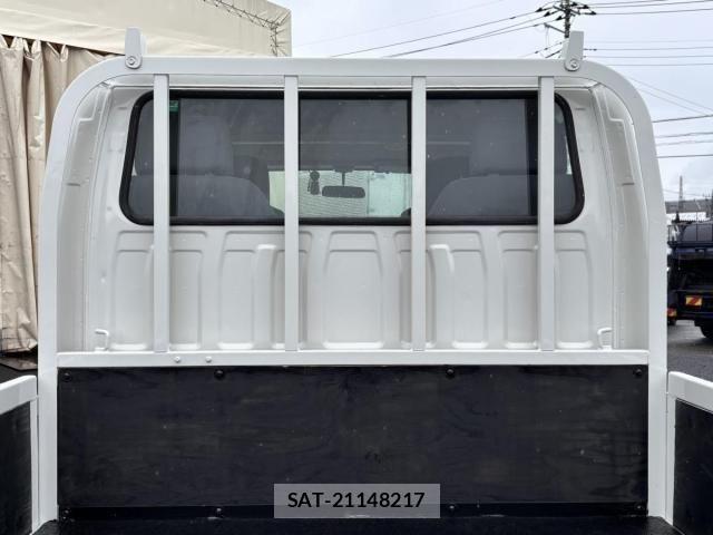 Isuzu ELF TRUCK 2012-05 6611688-12
