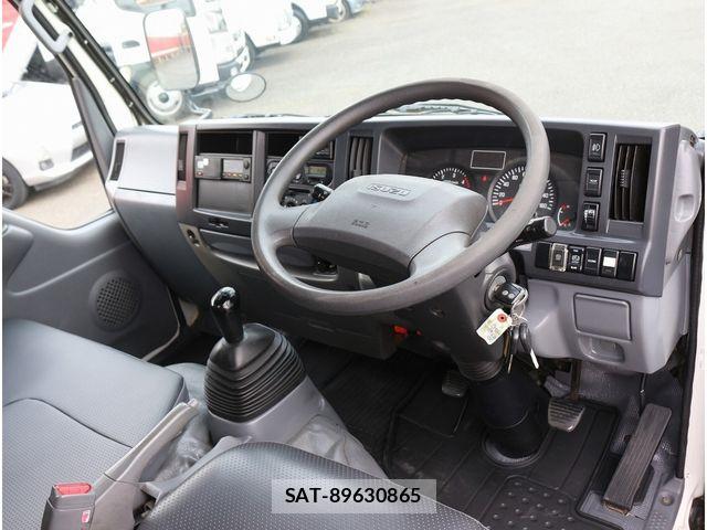 Isuzu ELF TRUCK 2015-11 6611696-2