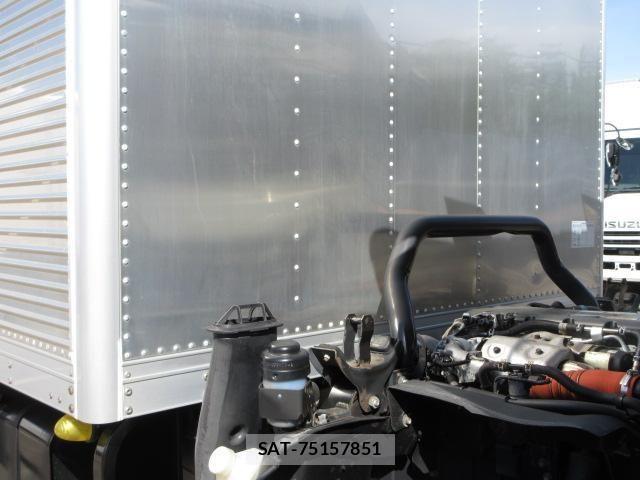 Isuzu ELF TRUCK 2020-03 6611669-14