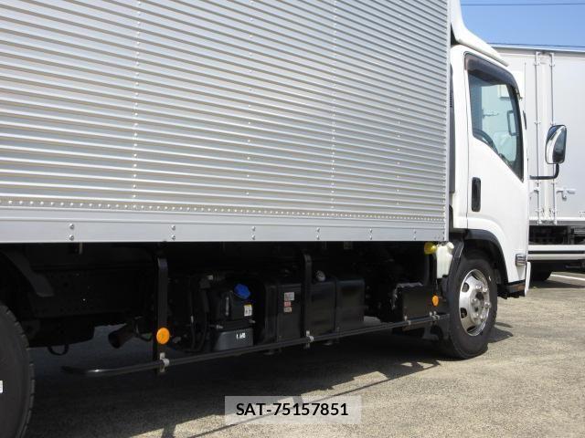 Isuzu ELF TRUCK 2020-03 6611669-17
