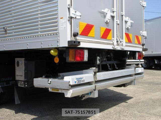 Isuzu ELF TRUCK 2020-03 6611669-19