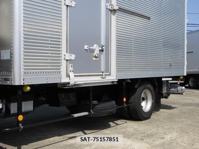Isuzu ELF TRUCK 2020-03 6611669-8