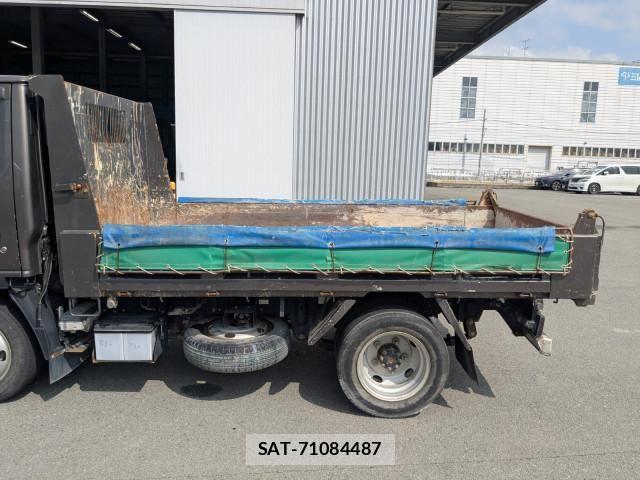 Isuzu ELF TRUCK 2019-04 6611687-12