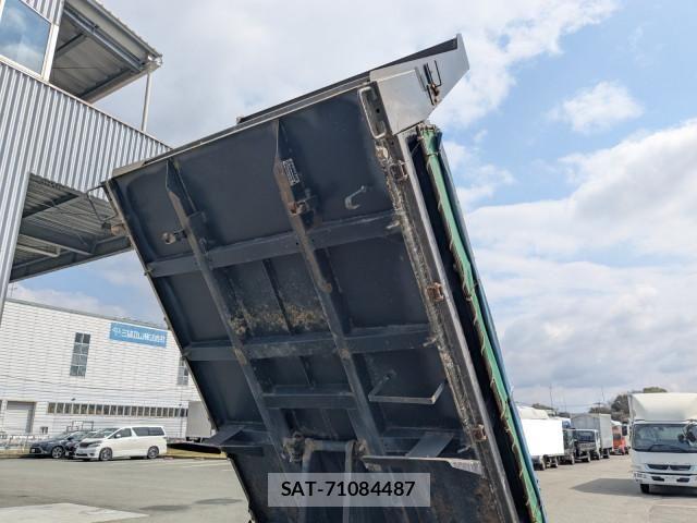 Isuzu ELF TRUCK 2019-04 6611687-16