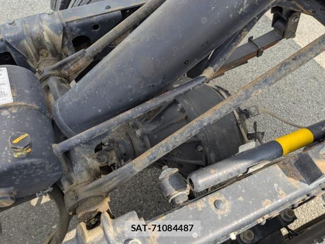 Isuzu ELF TRUCK 2019-04 6611687-20