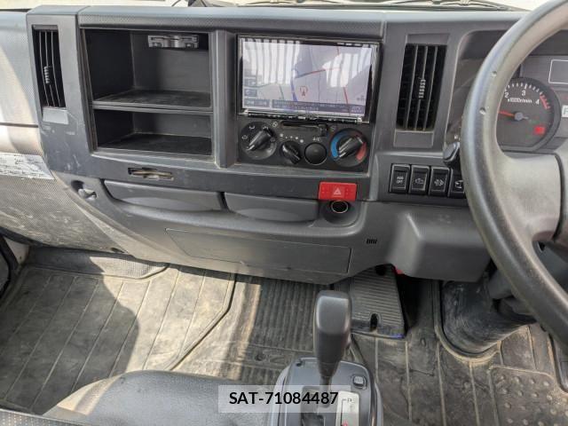Isuzu ELF TRUCK 2019-04 6611687-27