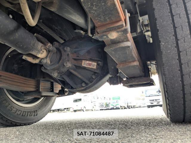 Isuzu ELF TRUCK 2019-04 6611687-6