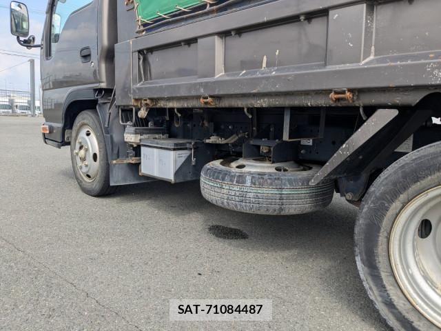 Isuzu ELF TRUCK 2019-04 6611687-7